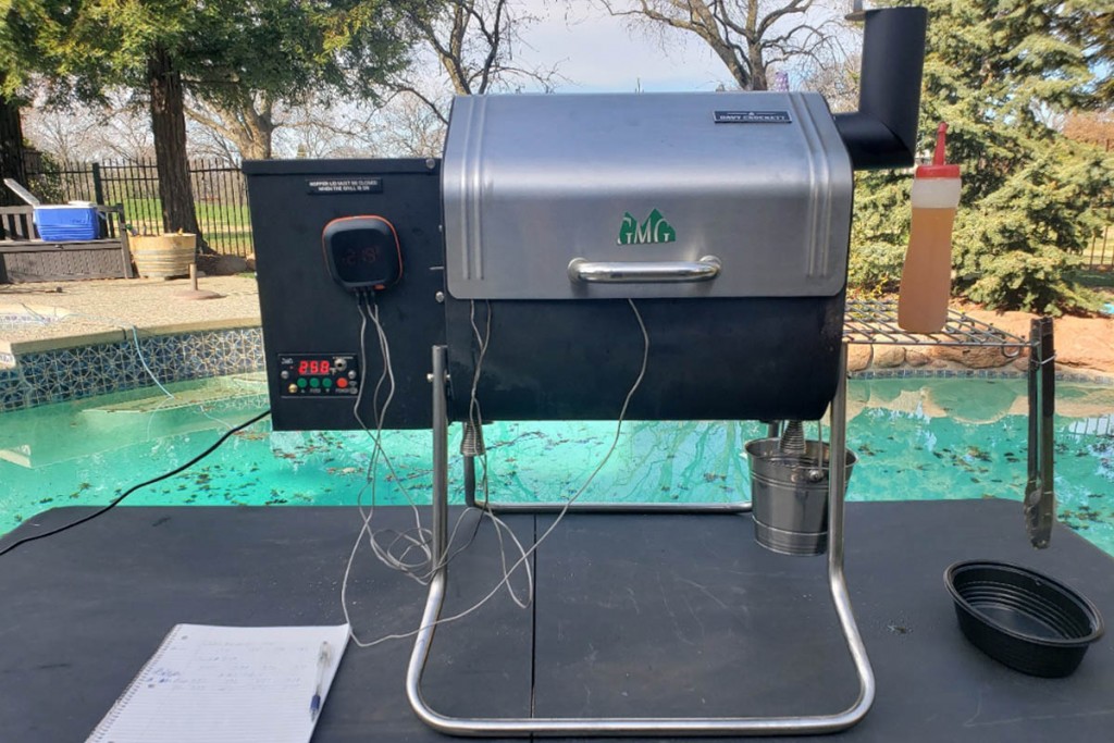 green mountain grills davy crockett pellet grill on table