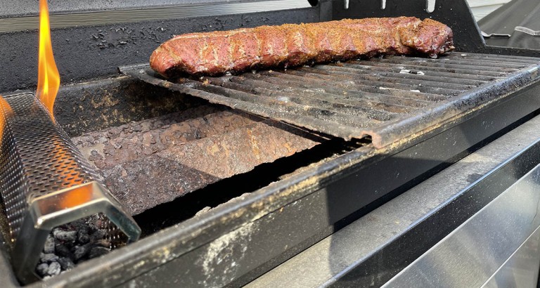 how to setup a gas grill for smoking low and slow