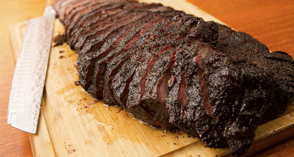 slicing brisket with brisket knife