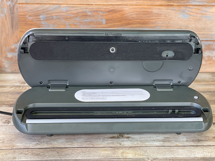 kitchenboss g210 with lid open