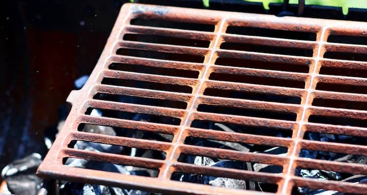 rusty grill grate