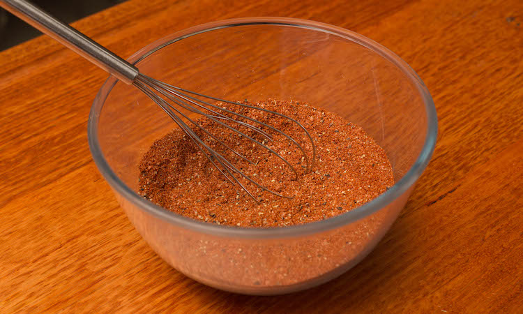 pork rub in a glass bowl