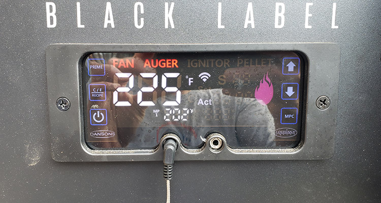 louisiana grills black label grill display