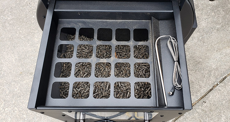 pellet hopper with a meat probe storage space