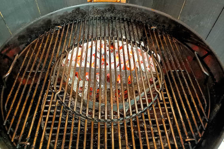 Two-zone grill set up