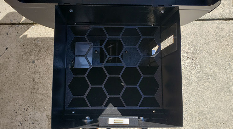 Camp Chef DLX 24 pellet hopper