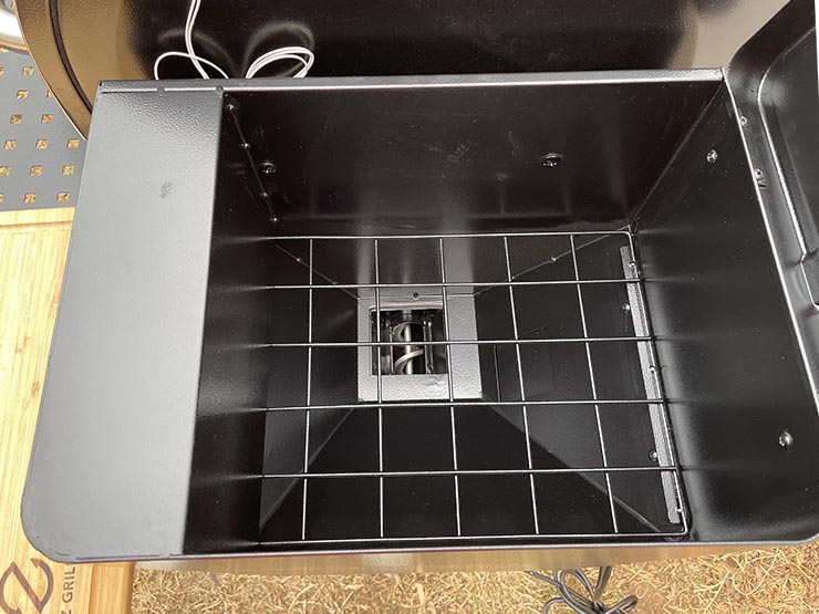 Z Grills 11002B pellet hopper