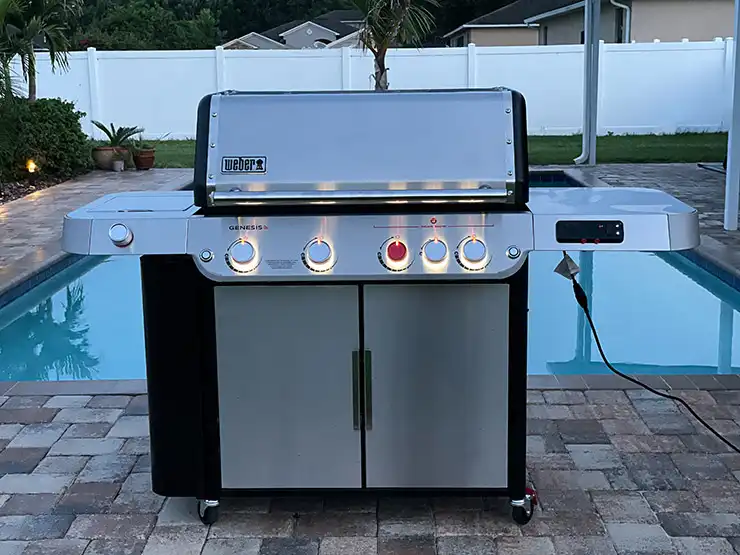 Weber Genesis S-435 4-Burner Gas Grill
