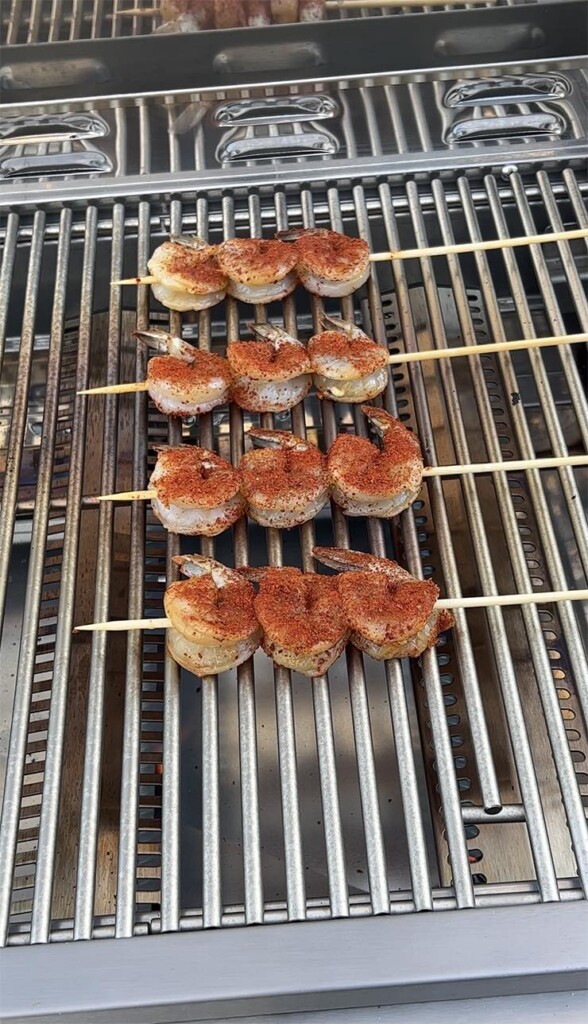 Grilled shrimp on Grilla Grills Primate