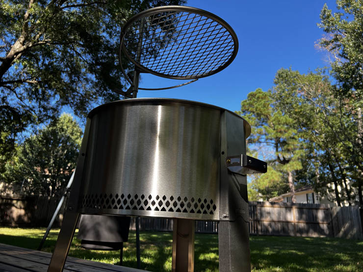 side view of the Breeo Y Series fire pit