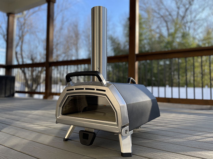 Ooni Karu 16 pizza oven