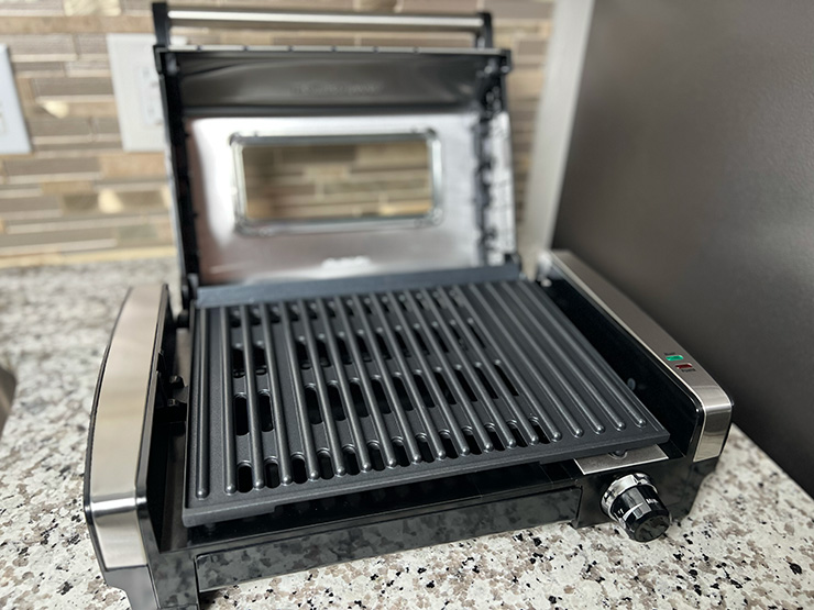 grill grates of the Hamilton Beach electric grill