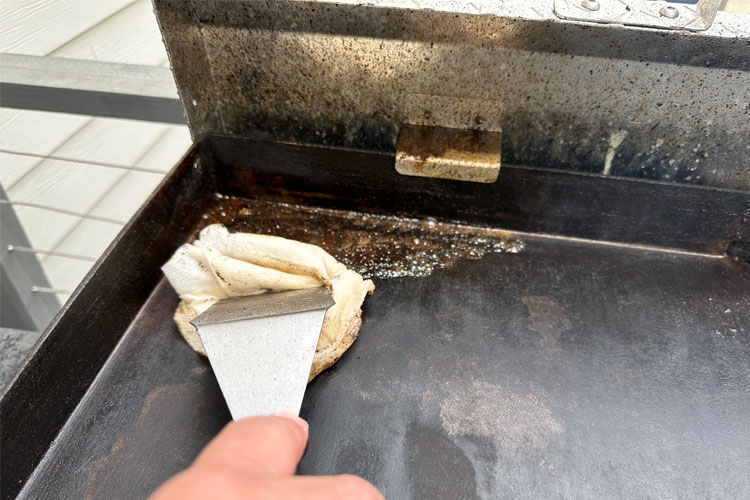 handee towel cleaning griddle