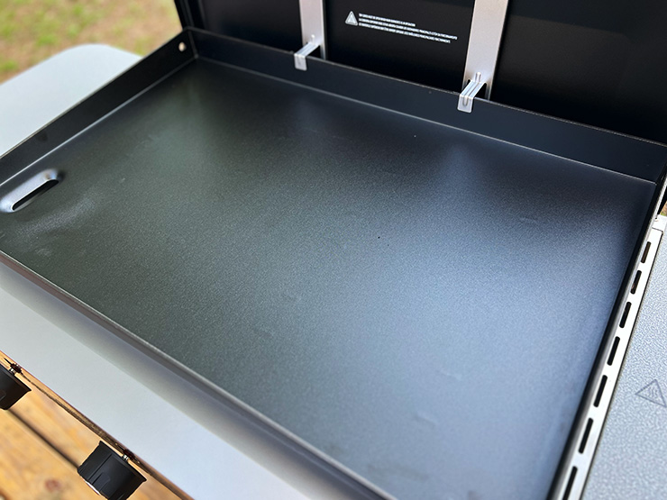 a close up view of the Weber Griddle cooking surface