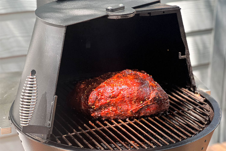 cooked pork but in the grilla grill