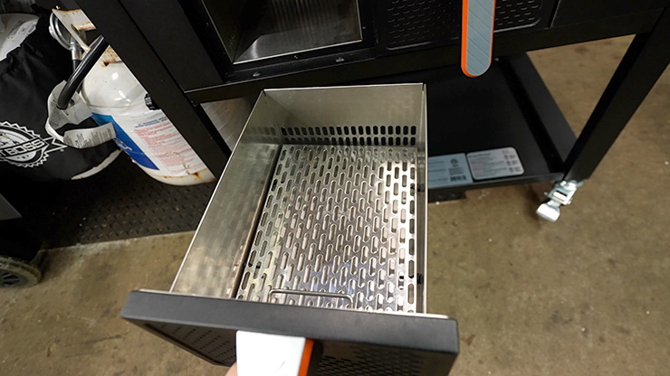 Blackstone 28” Griddle air fryer section