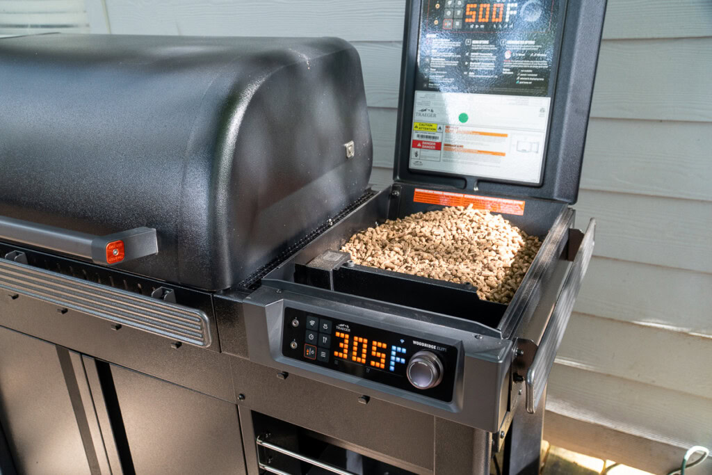 traeger woodridge elite with pellets