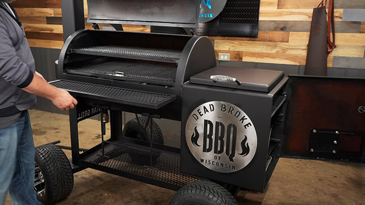 Lone Star Offset Smoker cooking area