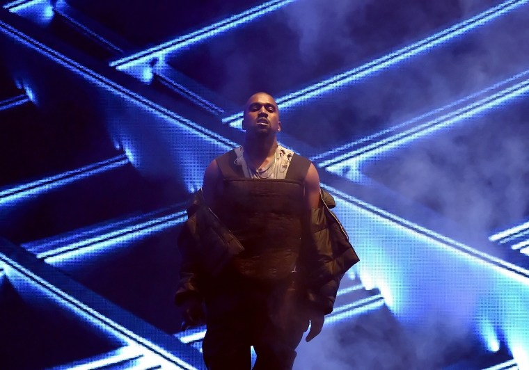 This is what Kanye would have looked like had we saw that performance.