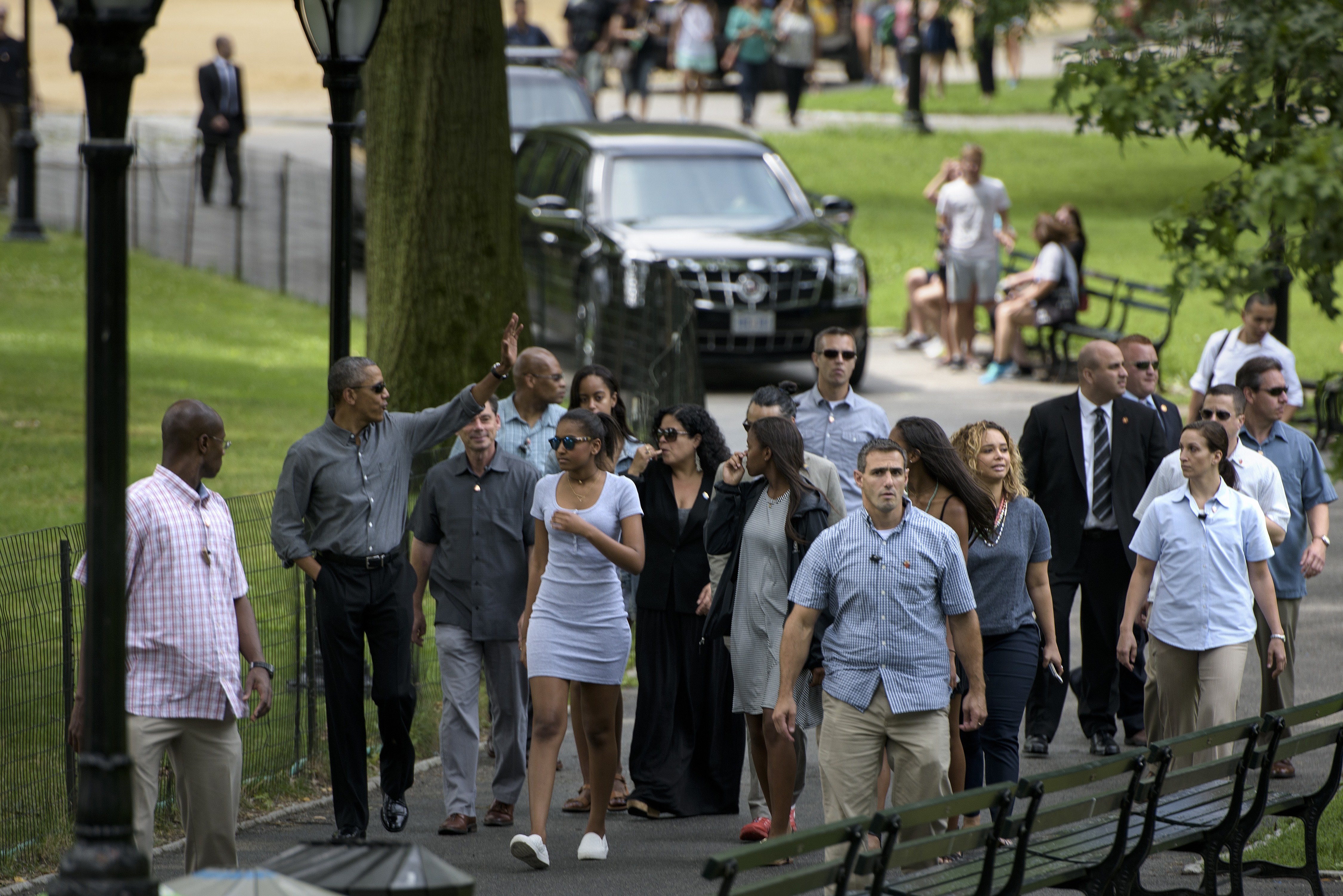 President Obama Visits NYC With Sasha & Malia