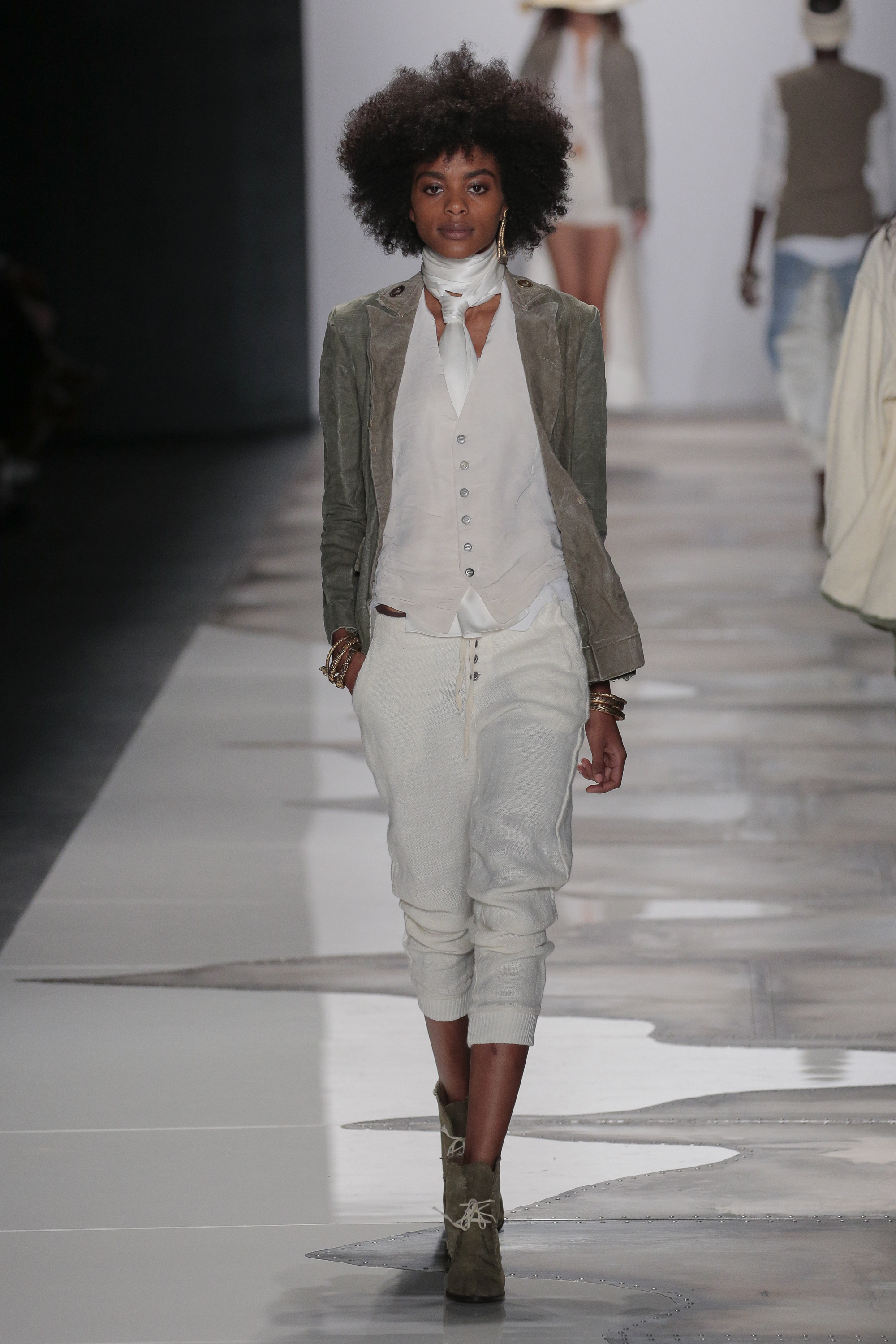 Greg Lauren