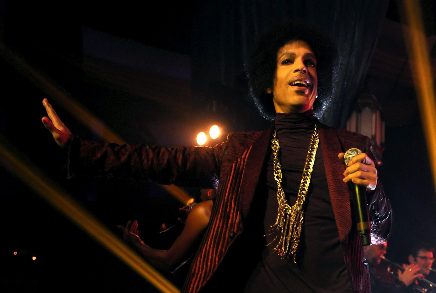 Prince Performs With Liv Warfield and NPG Horns