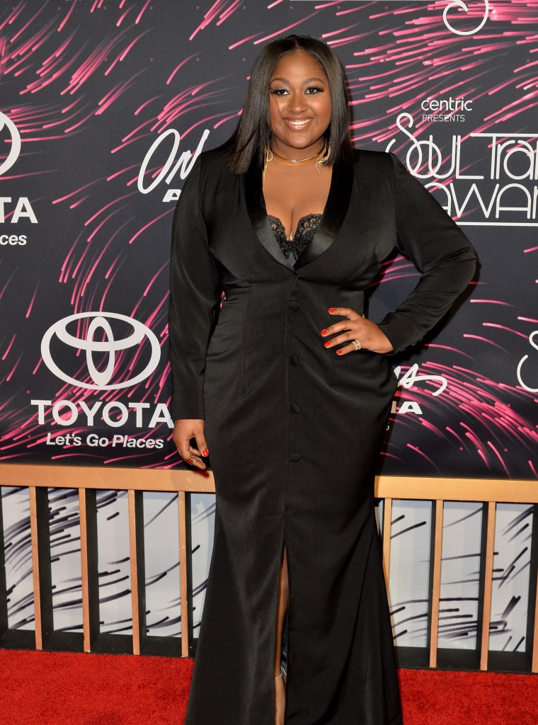 Jazmine Sullivan Looking Snatched in All Black