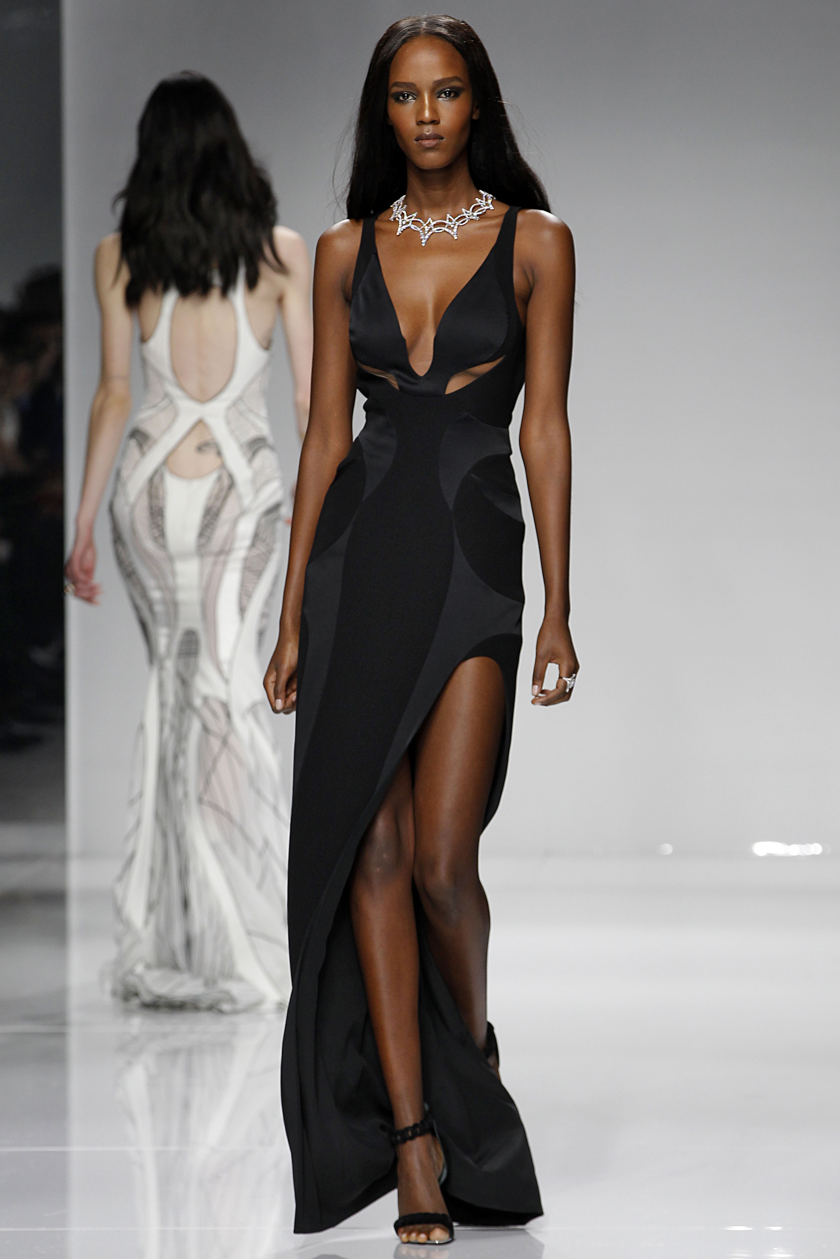 Versace : Runway - Paris Fashion Week - Haute Couture Spring Summer 2016
