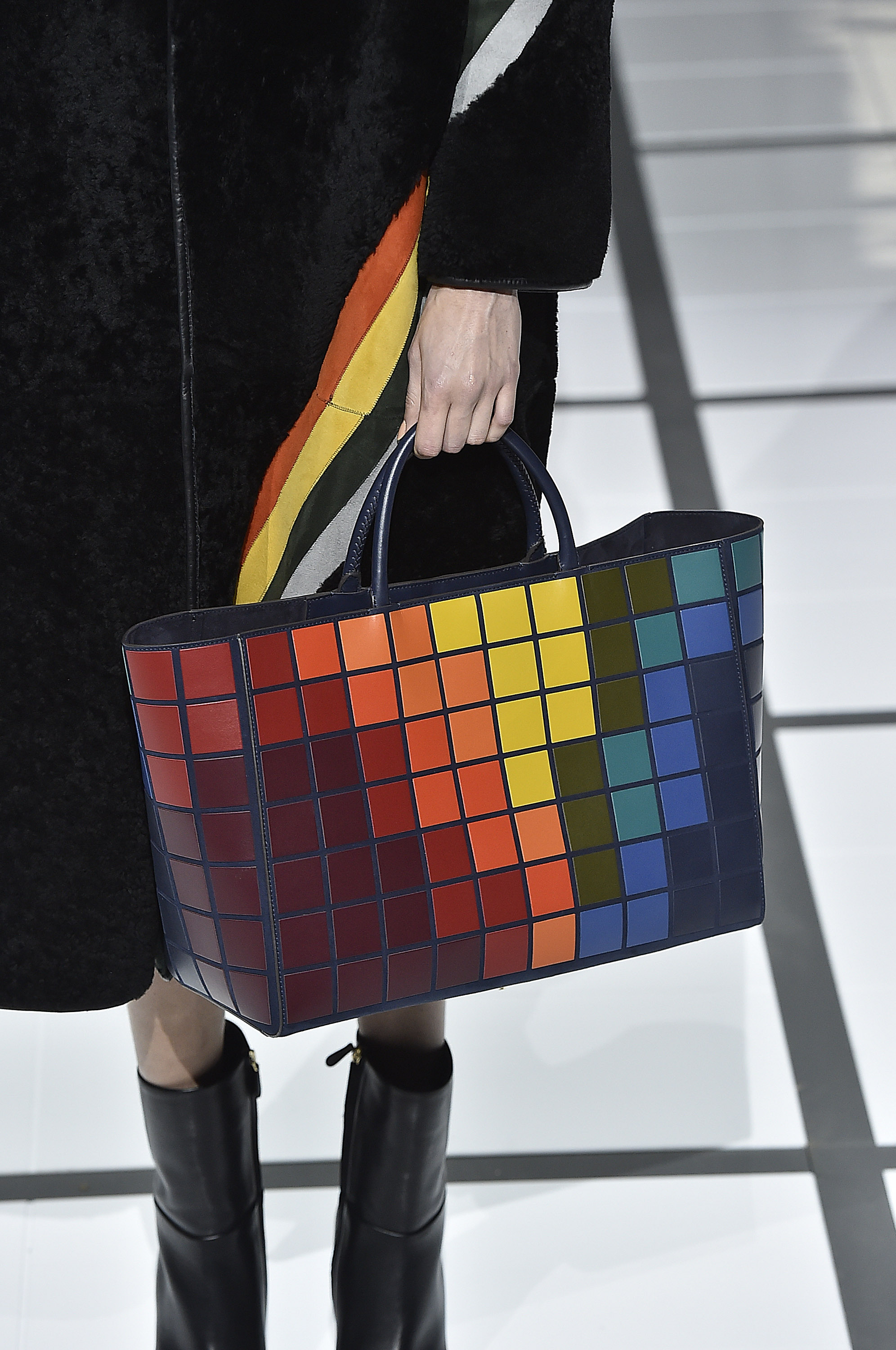 Anya Hindmarch - Runway RTW - Fall 2016 - London Fashion Week