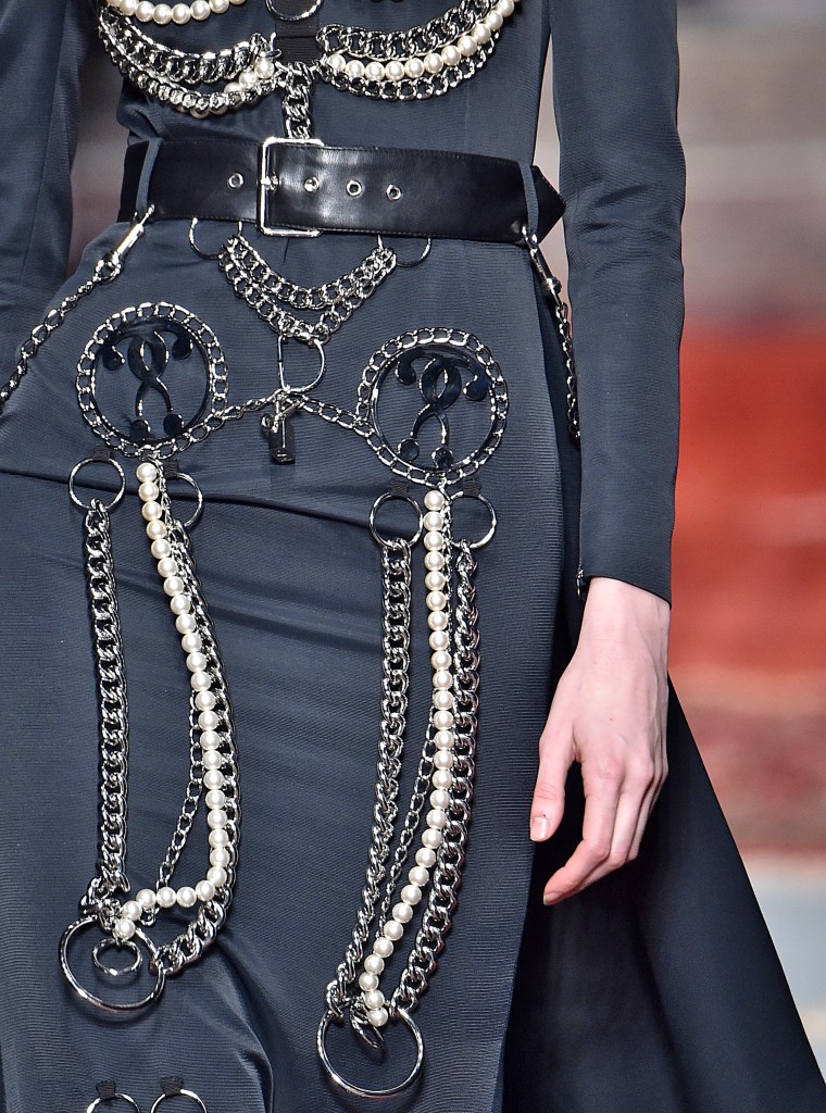 MOSCHINO