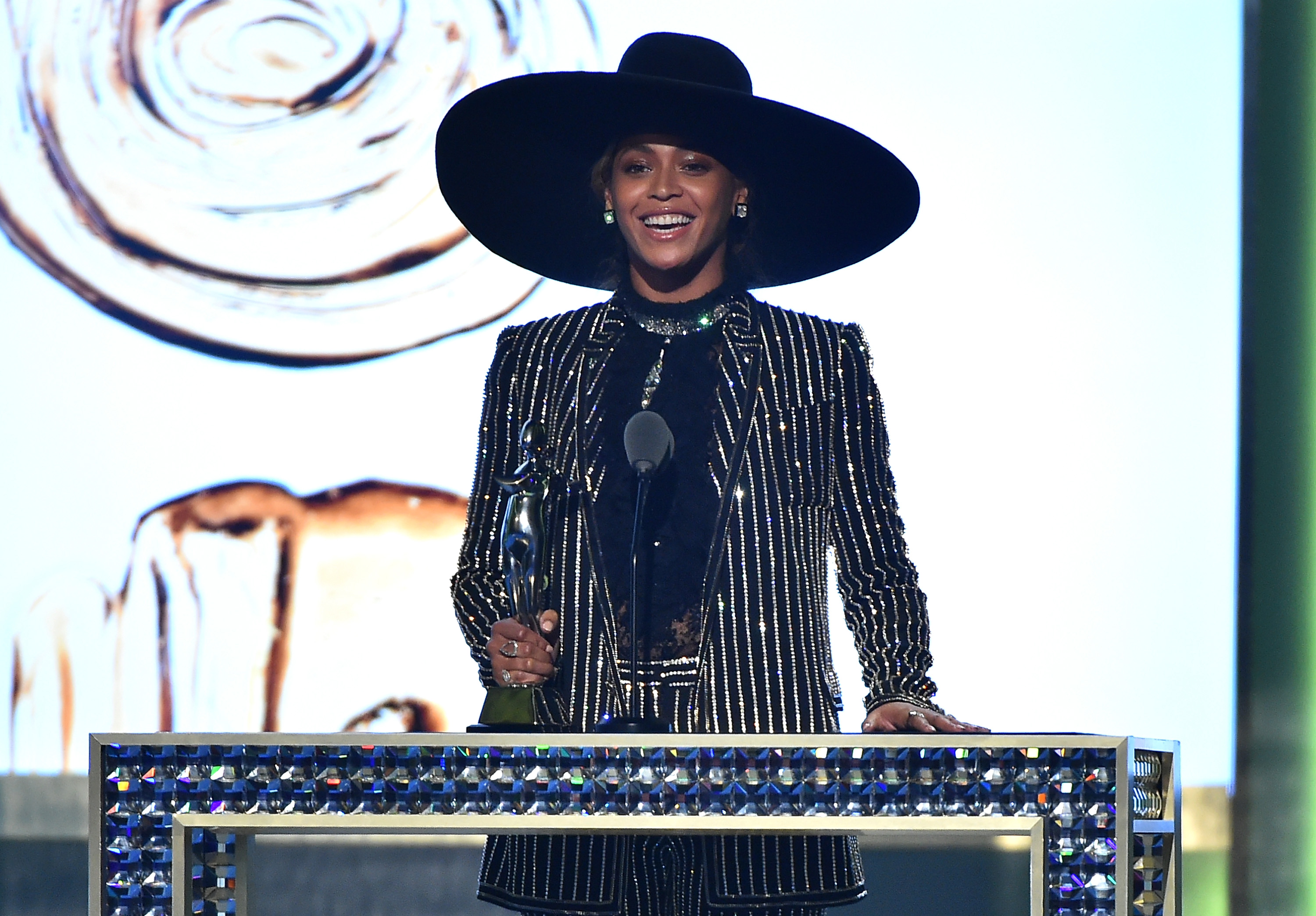 2016 CFDA Fashion Awards - Show