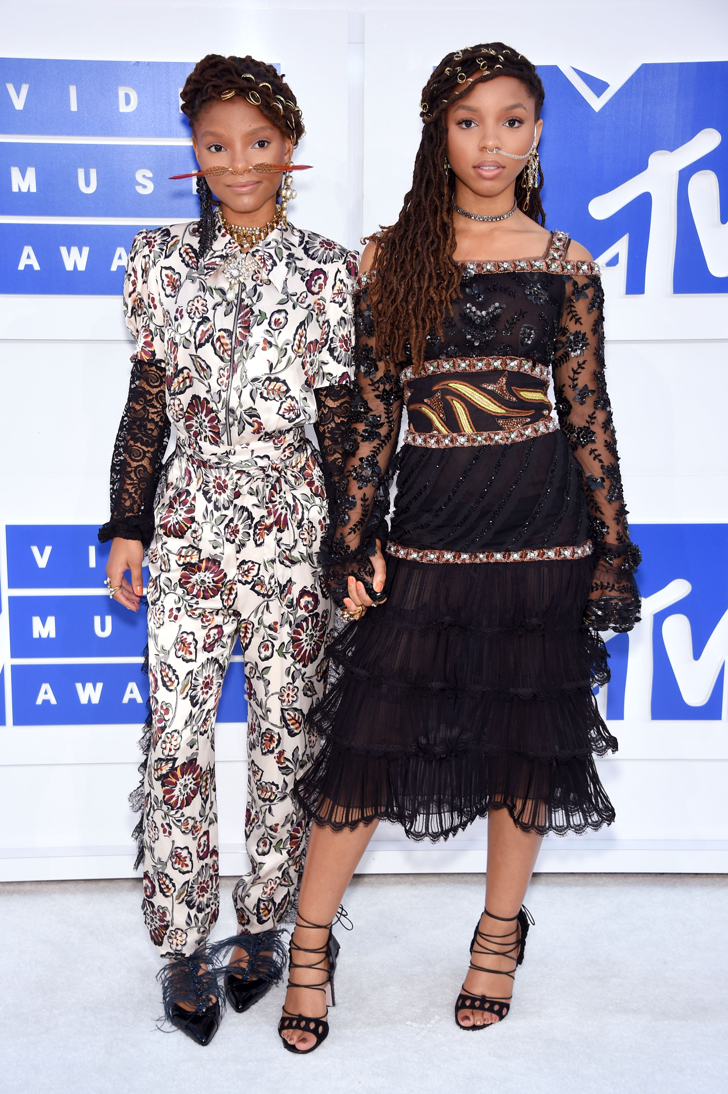 CHLOE AND HALLE