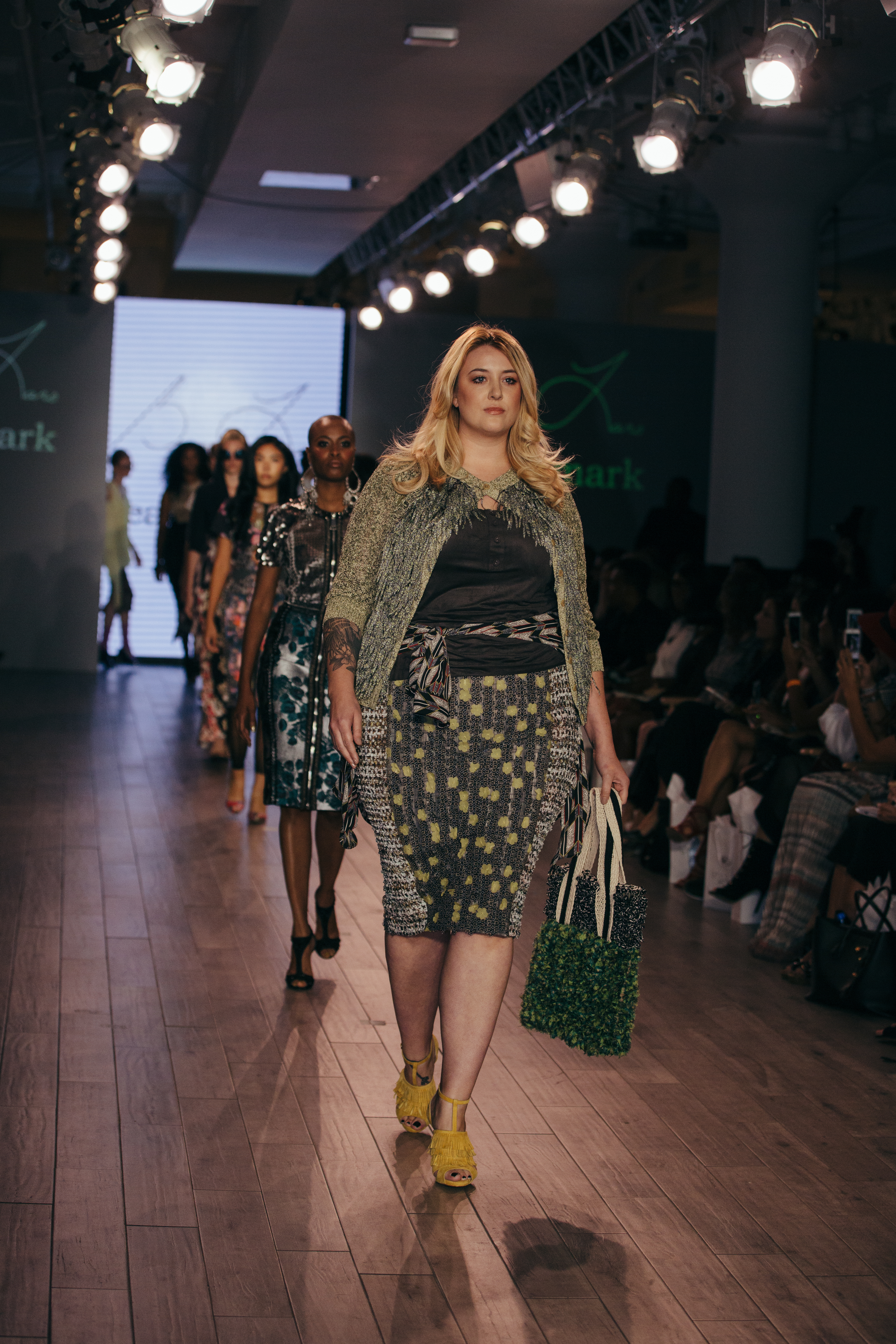 FLOURISH IN FLORALS