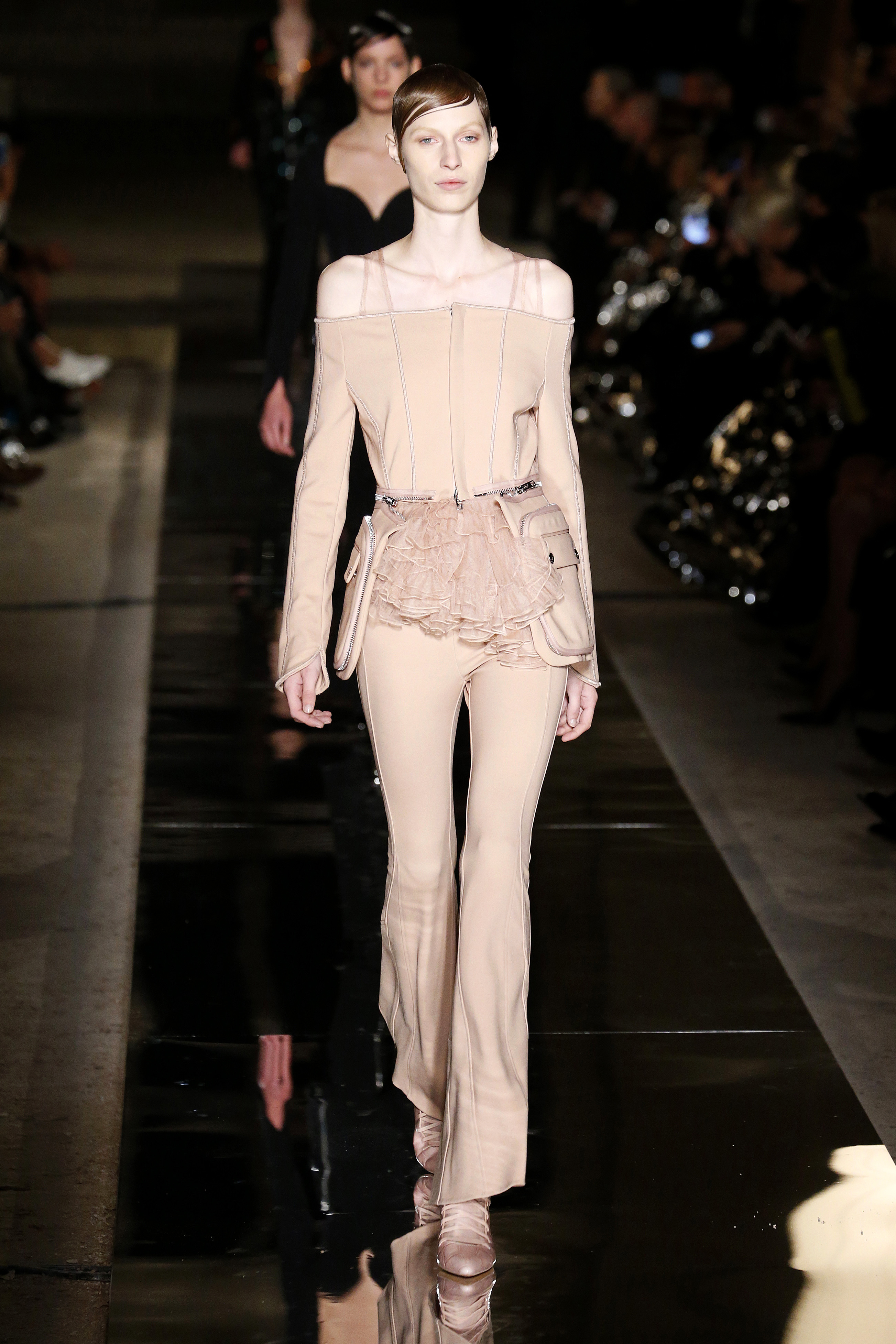 GIVENCHY