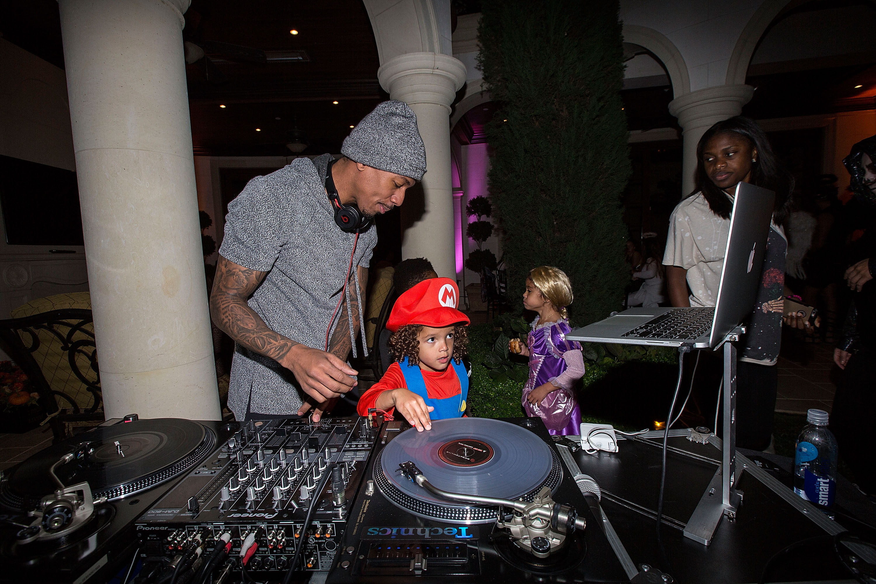 Celeb Pics Of The Week 10/22 - 10/28