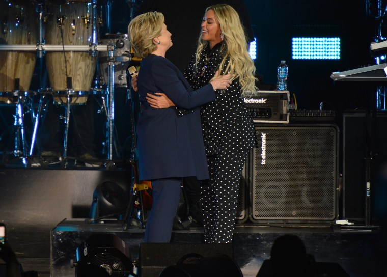 Celeb Pics Of The Week 10/22 - 11/4
