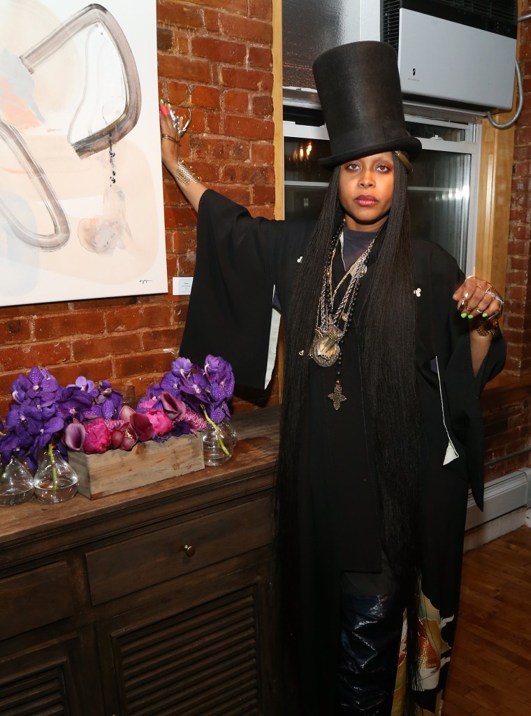 Erykah Badu Hosts Soul Train Soul Food Vegan Dinner Party