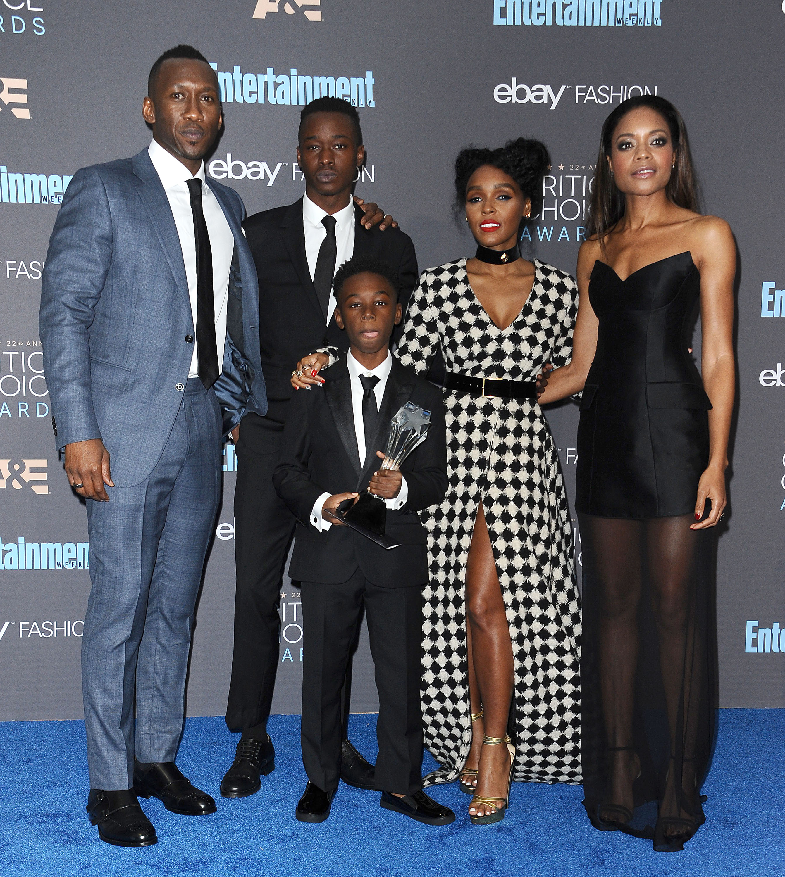 Celeb Pics Of The Week 12/10 - 12/16