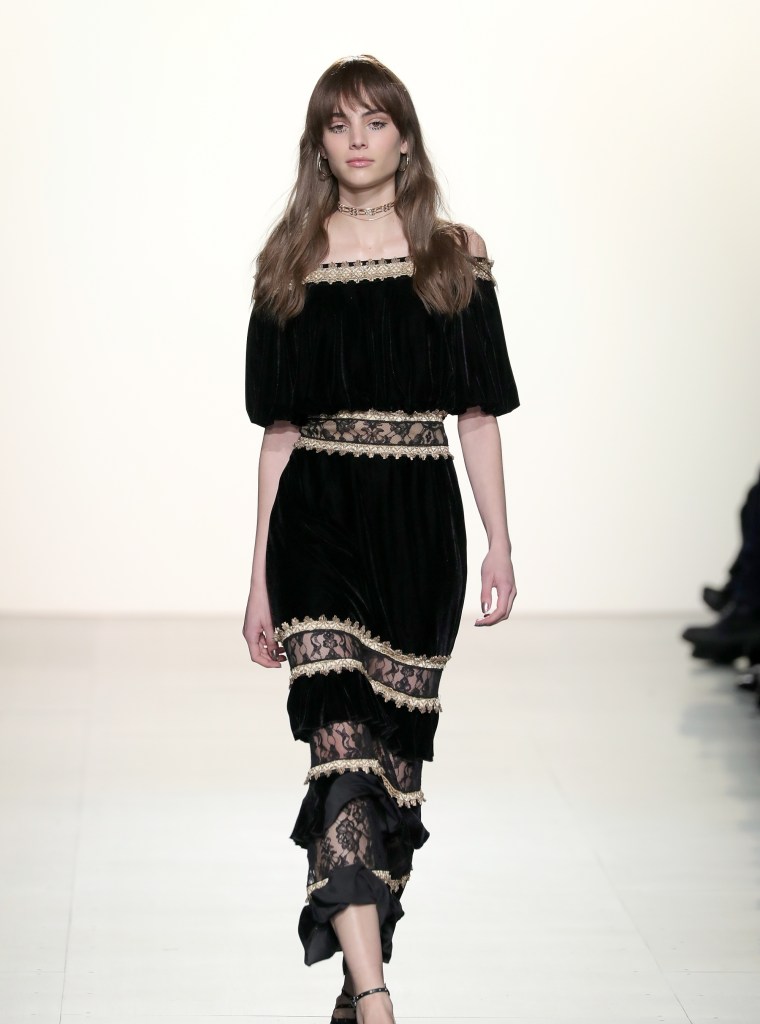 TADASHI SHOJI