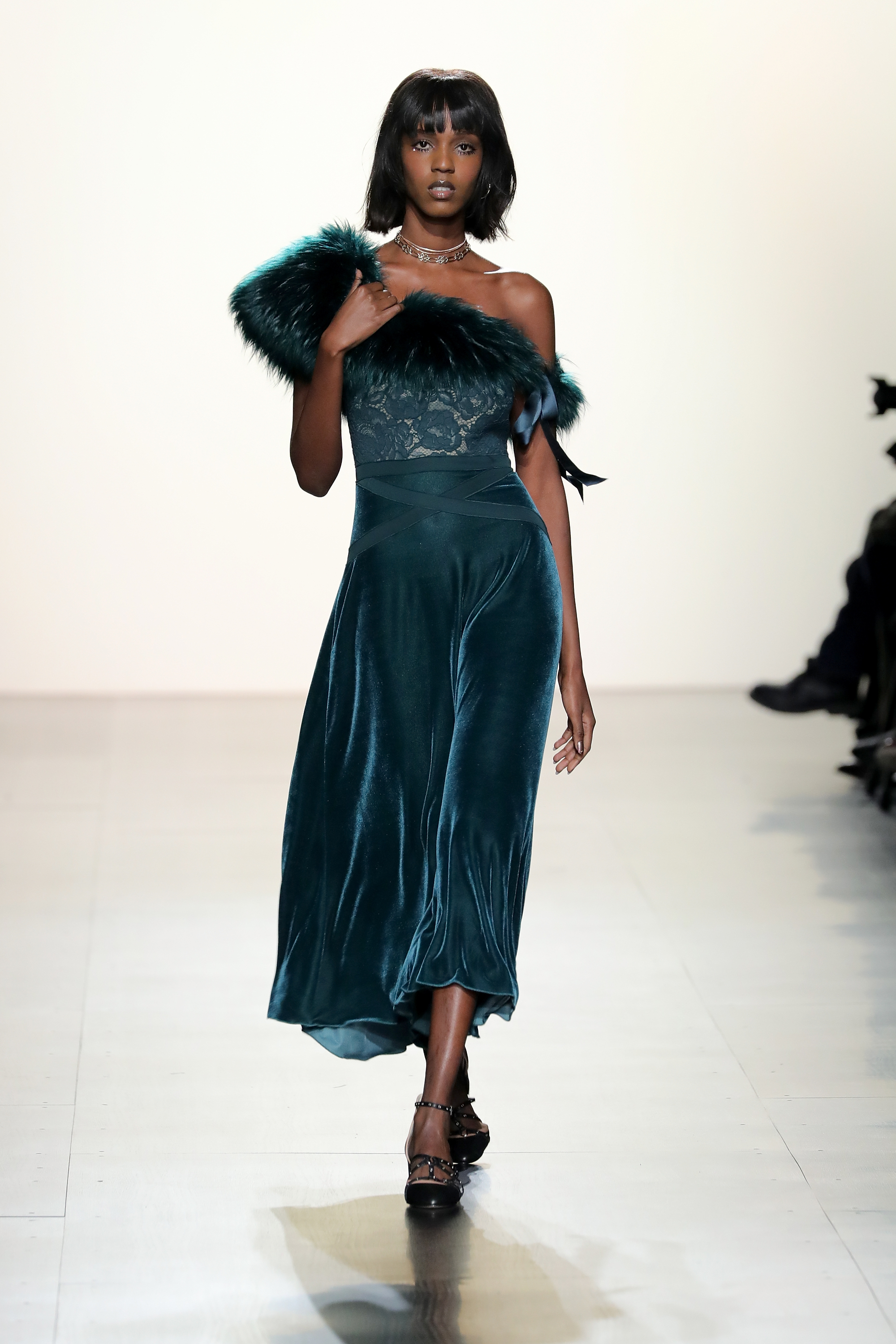 TADASHI SHOJI