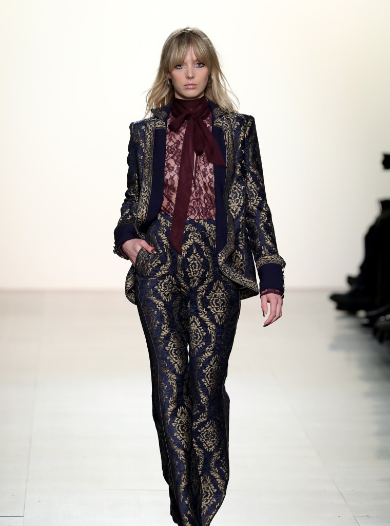 TADASHI SHOJI