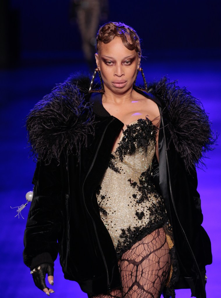 THE BLONDS