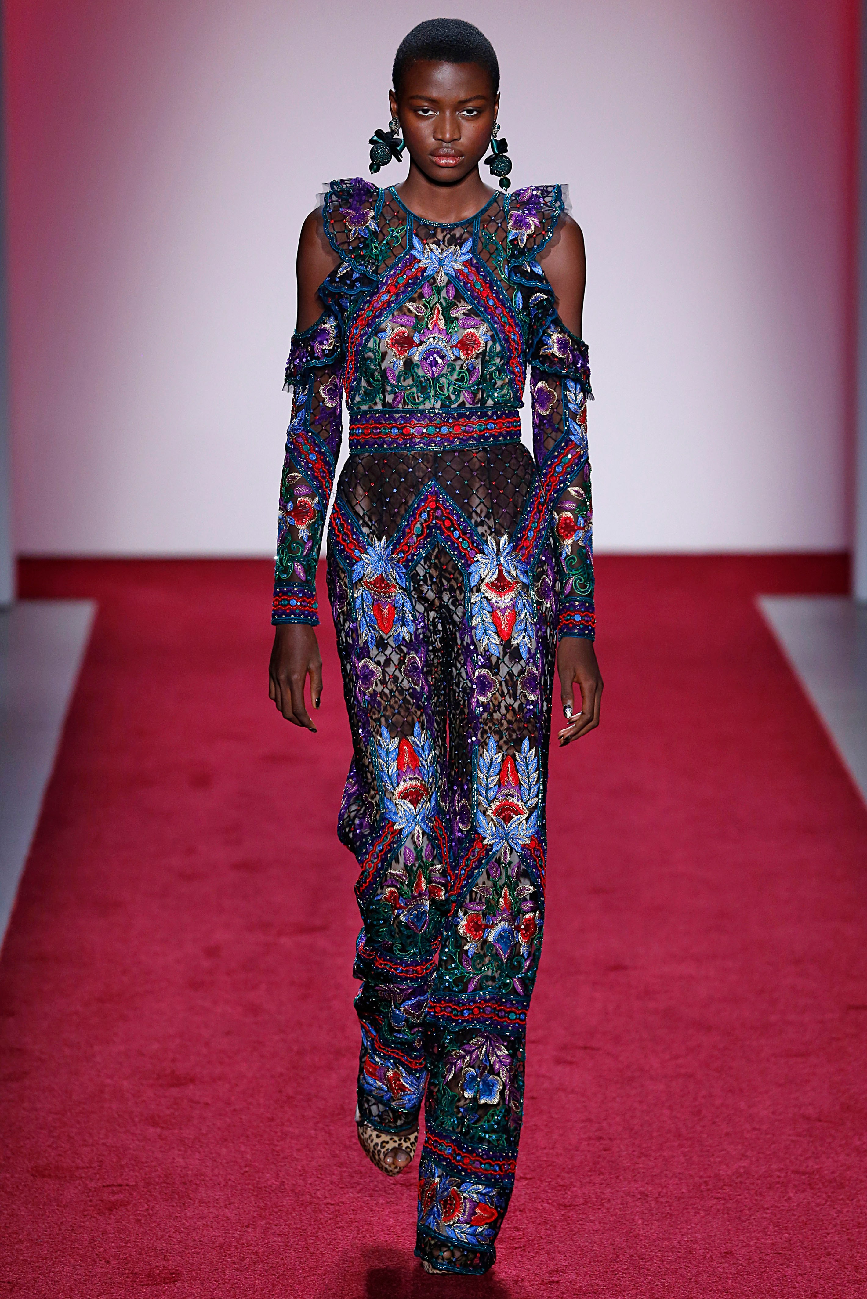 Naeem Khan - Runway - February 2017 - New York Fashion Week