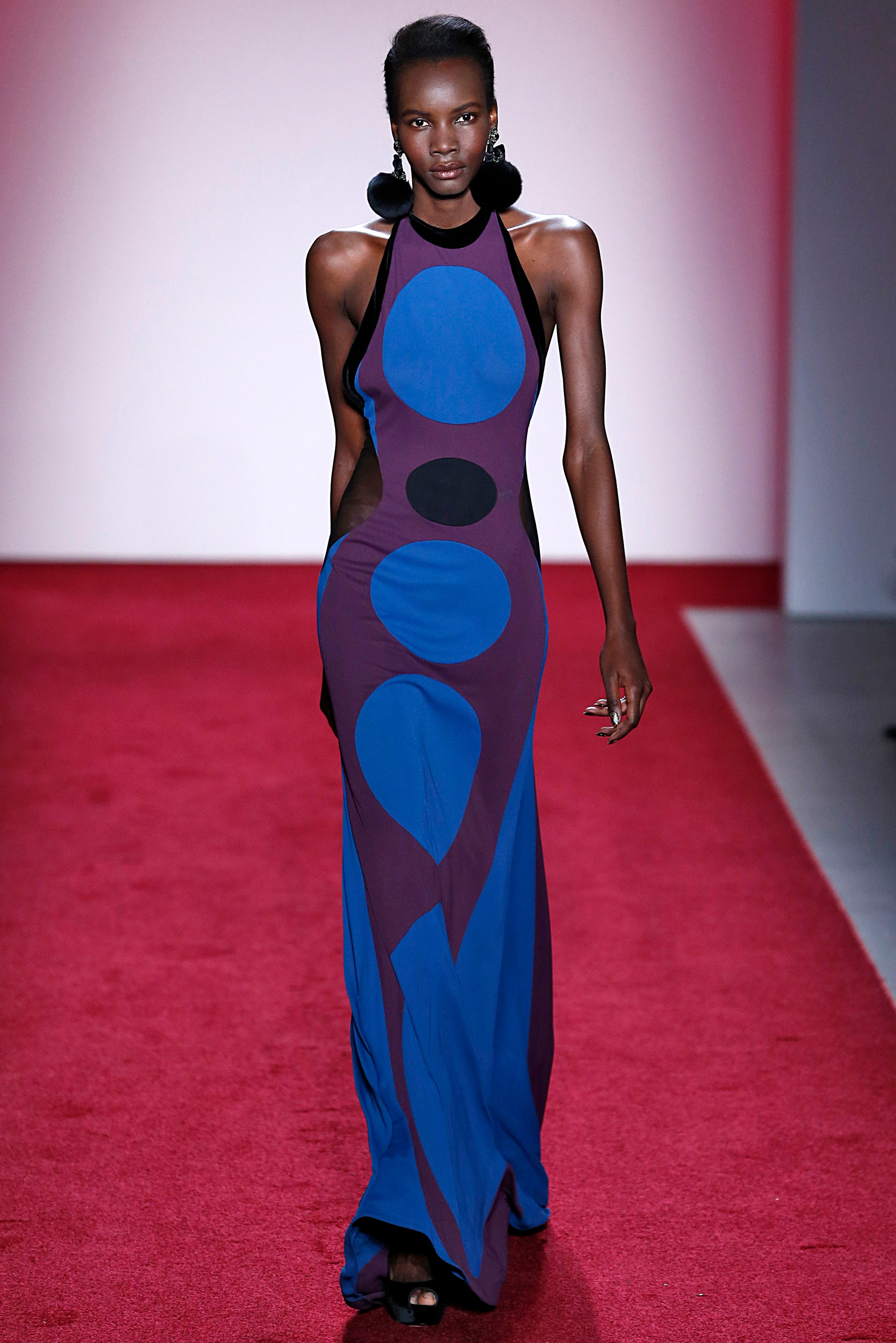 Naeem Khan - Runway - February 2017 - New York Fashion Week