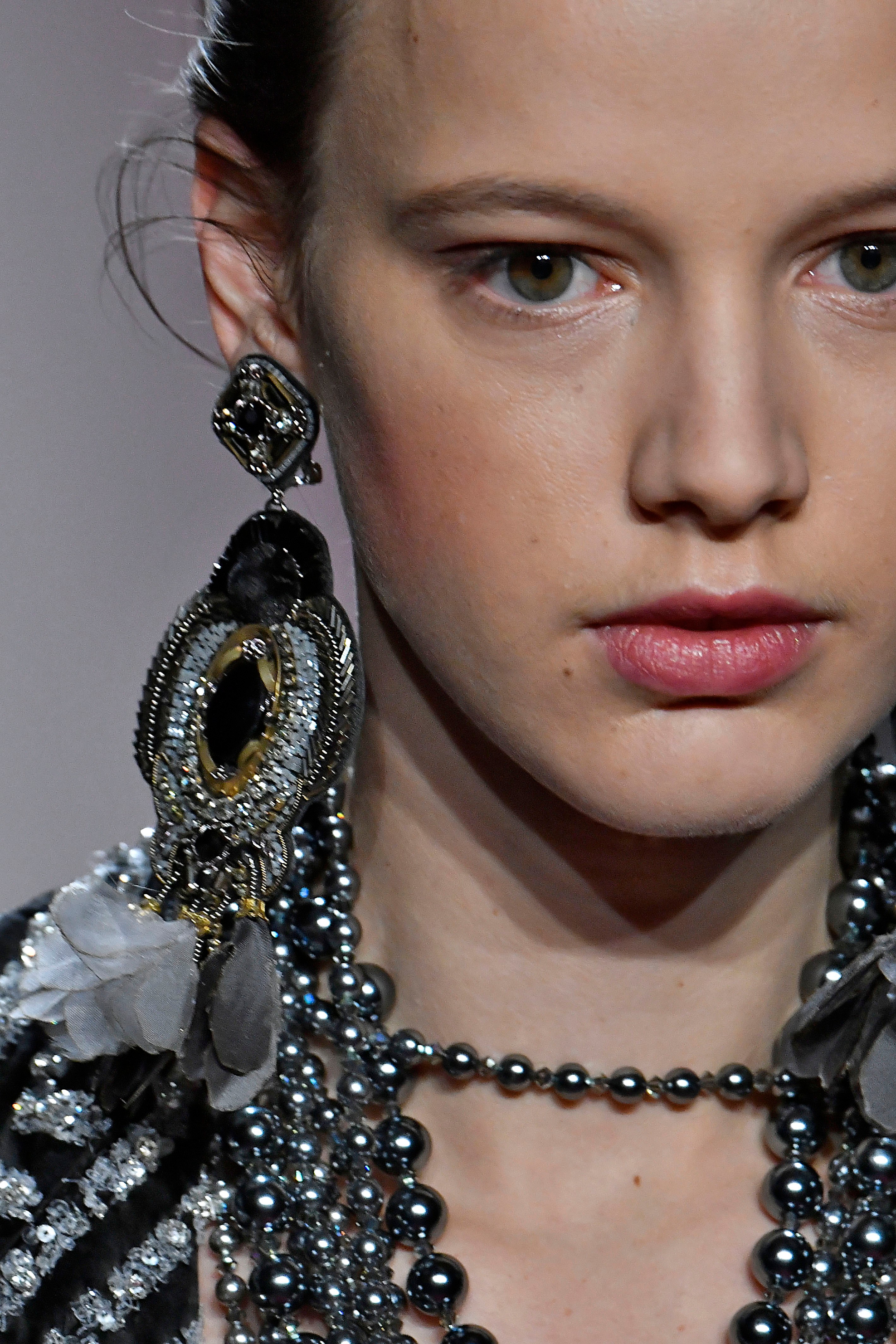 Naeem Khan - Runway - February 2017 - New York Fashion Week