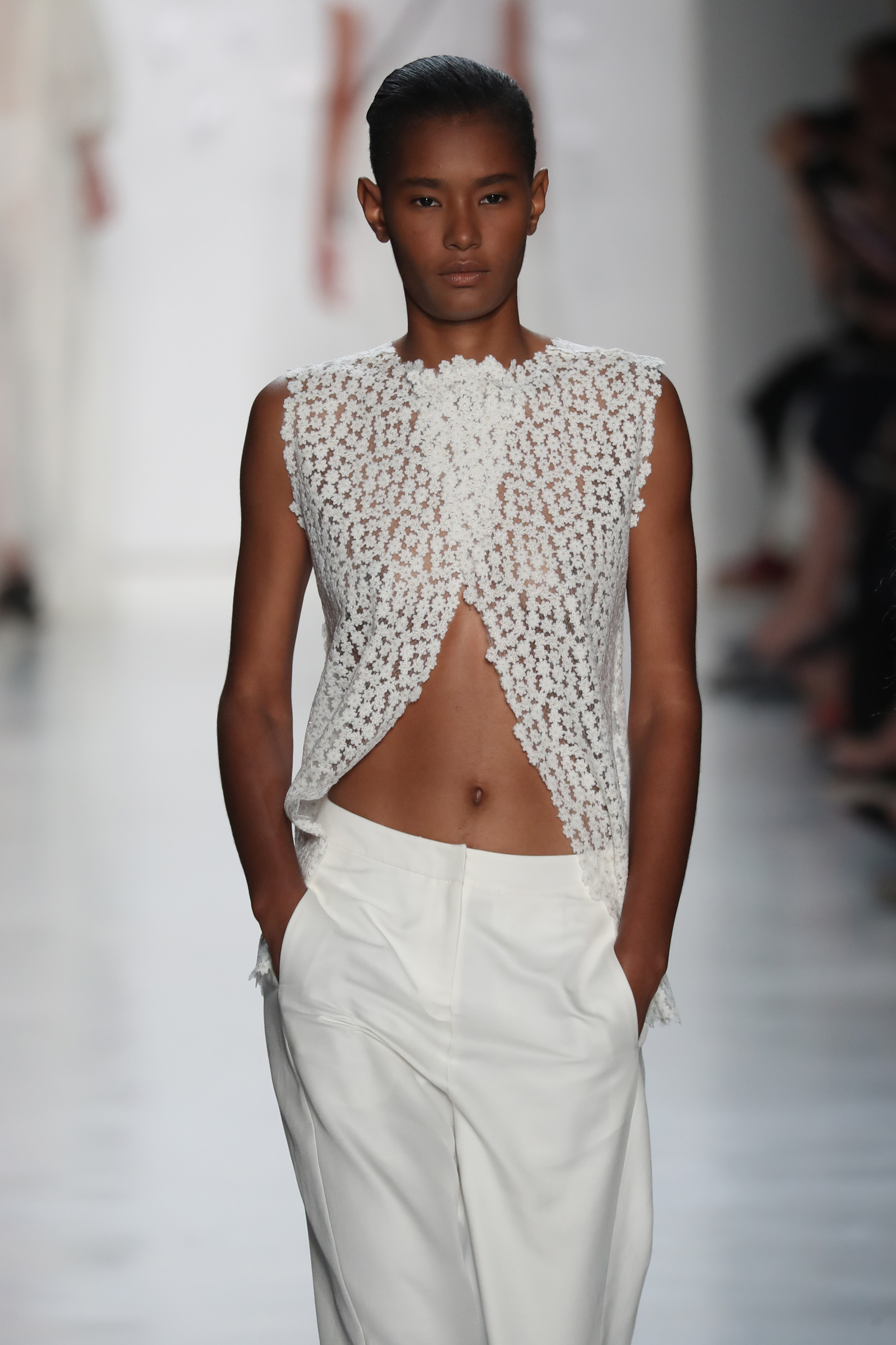 Noon By Noor - Runway - September 2017 - New York Fashion Week: The Shows