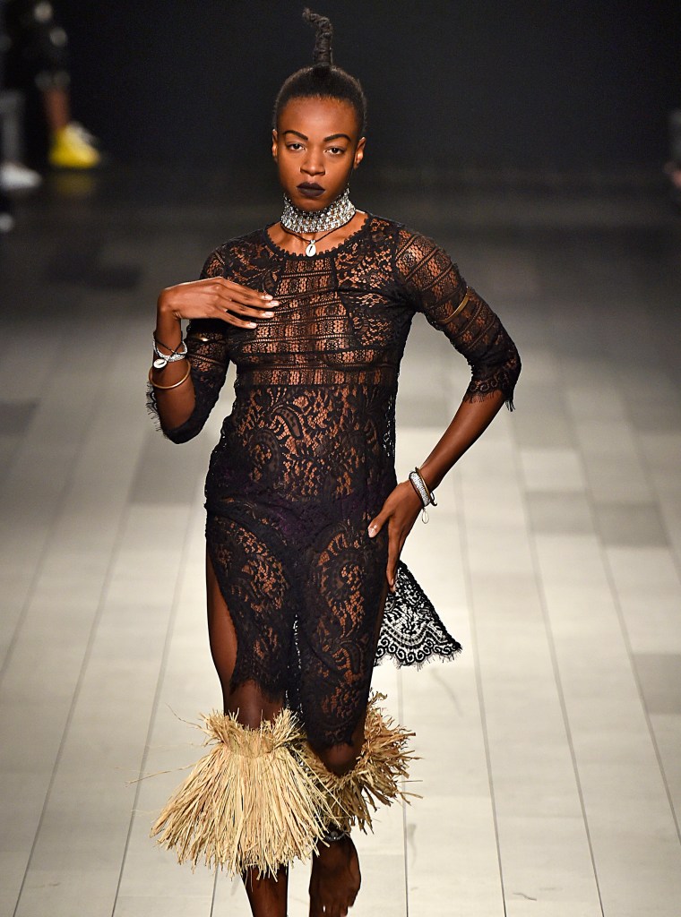 Desigual - Runway - September 2017 - New York Fashion Week