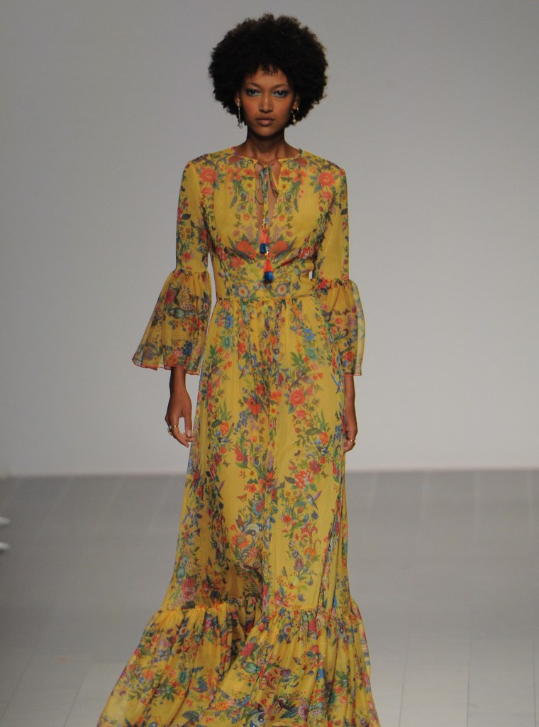 Tadashi Shoji - Runway - September 2017 - New York Fashion Week: The Shows