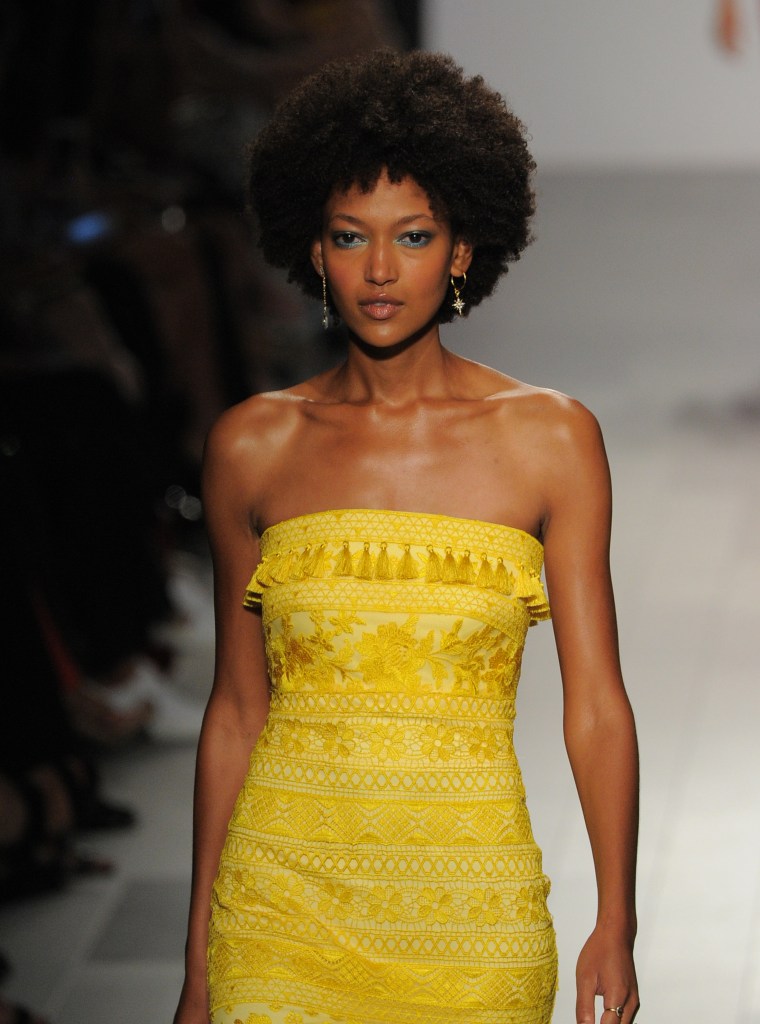 Tadashi Shoji - Runway - September 2017 - New York Fashion Week: The Shows