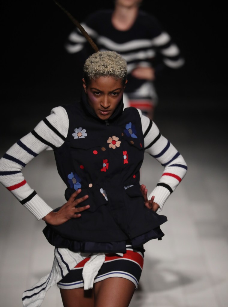 Desigual - Runway - September 2017 - New York Fashion Week: The Shows